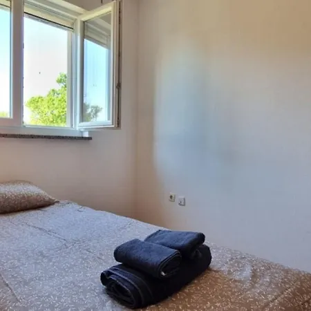 Ron - Spacious Garden Holiday home Pula