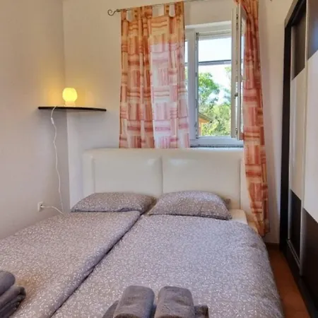 Holiday home Ron - Spacious Garden